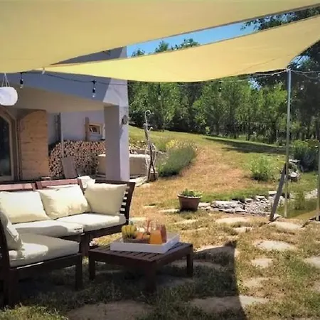 In Bunjevci With Sauna & Garden Vakantiehuis