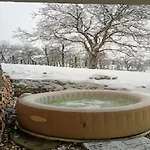 In Bunjevci With Sauna & Garden Vakantiehuis