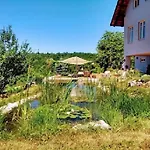 In Bunjevci With Sauna & Garden Vakantiehuis