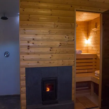 Comfy Holiday In Bunjevci With Hot Tub Vrbovsko